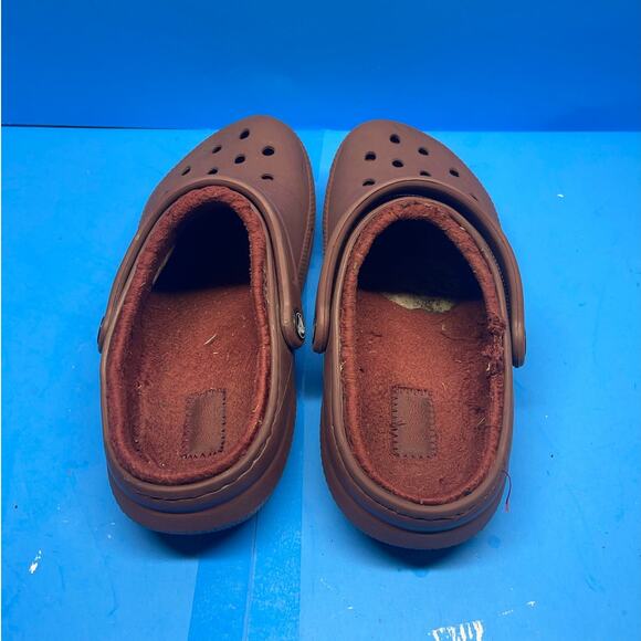 Crocs Unisex Maroon Cozy Soft Classic Fleece Lined Cushion Clogs Sandals W 9 M7 - Picture 3 of 6